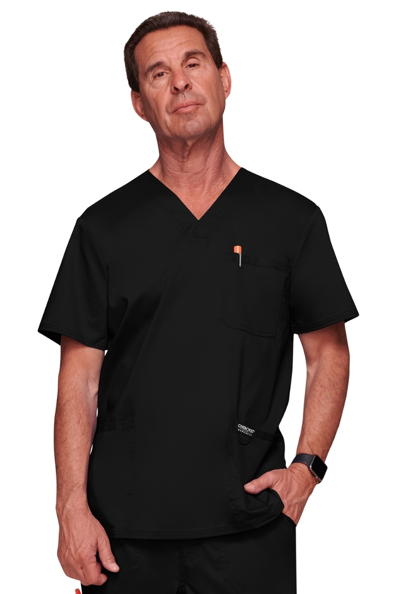 Casaca sanitaria Cherokee cuello de pico negra WWE670